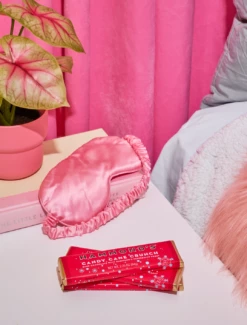 Candy Cane Crunch Chocolate Bars -HAMMOND'S CANDIES Shop Screenshot2024 01 04at4.07.49PM