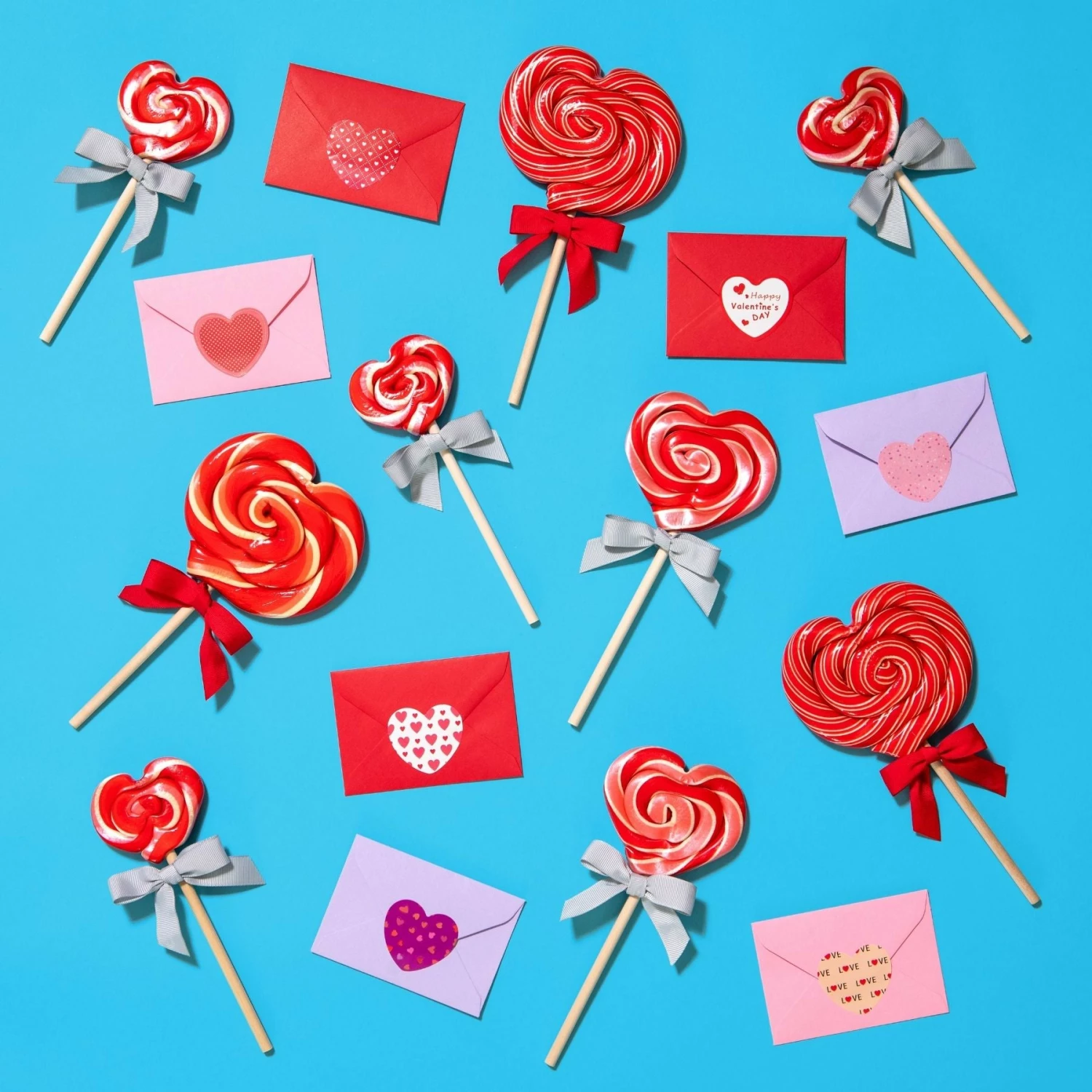 Strawberry Short Cake 1 Oz. Heart Lollipops 2 Strawberry Short Cake 1 Oz. Heart Lollipops - Image 2
